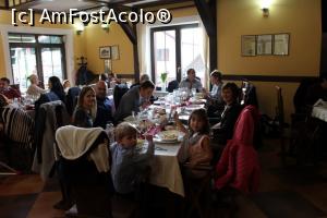 [P16] Râșnov, Restaurantul La Promenada, O parte din oaspeți, în prim plan Maria și Andrei, nașa mică și fratele sărbătoritului » foto by mprofeanu
 - 
<span class="allrVoted glyphicon glyphicon-heart hidden" id="av821698"></span>
<a class="m-l-10 hidden" id="sv821698" onclick="voting_Foto_DelVot(,821698,8637)" role="button">șterge vot <span class="glyphicon glyphicon-remove"></span></a>
<a id="v9821698" class=" c-red"  onclick="voting_Foto_SetVot(821698)" role="button"><span class="glyphicon glyphicon-heart-empty"></span> <b>LIKE</b> = Votează poza</a> <img class="hidden"  id="f821698W9" src="/imagini/loader.gif" border="0" /><span class="AjErrMes hidden" id="e821698ErM"></span>