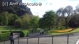 [P05] Pe aleile cu formă ireproșabilă din Princes Street Gardens » foto by diacrys*
 - 
<span class="allrVoted glyphicon glyphicon-heart hidden" id="av1108729"></span>
<a class="m-l-10 hidden" id="sv1108729" onclick="voting_Foto_DelVot(,1108729,9014)" role="button">șterge vot <span class="glyphicon glyphicon-remove"></span></a>
<a id="v91108729" class=" c-red"  onclick="voting_Foto_SetVot(1108729)" role="button"><span class="glyphicon glyphicon-heart-empty"></span> <b>LIKE</b> = Votează poza</a> <img class="hidden"  id="f1108729W9" src="/imagini/loader.gif" border="0" /><span class="AjErrMes hidden" id="e1108729ErM"></span>