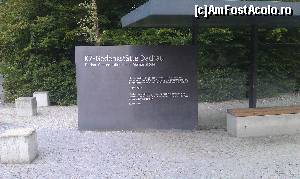 P01 <small>[JUL-2014]</small> Pancartă cu lagărul de la Dachau aflată lângă centrul de informație turistică. Dachau, Germania.  » foto by traian.leuca †
 - 
<span class="allrVoted glyphicon glyphicon-heart hidden" id="av581535"></span>
<a class="m-l-10 hidden" id="sv581535" onclick="voting_Foto_DelVot(,581535,0)" role="button">șterge vot <span class="glyphicon glyphicon-remove"></span></a>
<a id="v9581535" class=" c-red"  onclick="voting_Foto_SetVot(581535)" role="button"><span class="glyphicon glyphicon-heart-empty"></span> <b>LIKE</b> = Votează poza</a> <img class="hidden"  id="f581535W9" src="/imagini/loader.gif" border="0" /><span class="AjErrMes hidden" id="e581535ErM"></span>