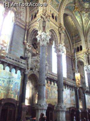 [P15] Basilique de Notre-Dame-de-Fourvière - interiorul » foto by Carmen Ion
 - 
<span class="allrVoted glyphicon glyphicon-heart hidden" id="av929827"></span>
<a class="m-l-10 hidden" id="sv929827" onclick="voting_Foto_DelVot(,929827,9297)" role="button">șterge vot <span class="glyphicon glyphicon-remove"></span></a>
<a id="v9929827" class=" c-red"  onclick="voting_Foto_SetVot(929827)" role="button"><span class="glyphicon glyphicon-heart-empty"></span> <b>LIKE</b> = Votează poza</a> <img class="hidden"  id="f929827W9" src="/imagini/loader.gif" border="0" /><span class="AjErrMes hidden" id="e929827ErM"></span>