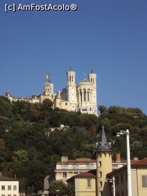 [P03] Basilique de Notre-Dame-de-Fourvière și catedrala St-Jean în prim-plan » foto by Carmen Ion
 - 
<span class="allrVoted glyphicon glyphicon-heart hidden" id="av929815"></span>
<a class="m-l-10 hidden" id="sv929815" onclick="voting_Foto_DelVot(,929815,9297)" role="button">șterge vot <span class="glyphicon glyphicon-remove"></span></a>
<a id="v9929815" class=" c-red"  onclick="voting_Foto_SetVot(929815)" role="button"><span class="glyphicon glyphicon-heart-empty"></span> <b>LIKE</b> = Votează poza</a> <img class="hidden"  id="f929815W9" src="/imagini/loader.gif" border="0" /><span class="AjErrMes hidden" id="e929815ErM"></span>