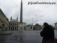 [P02] In stanga Palazzo Laterano, in fata cel mai inalt si mai vechi obelisc din Roma. In spatele obeliscului iesirea laterala din San Giovanni in Laterano; In dreapta, cladirea rotunda - 'San Giovanni in Fonte' biserica unde se faceau botezurile. » foto by TraianS
 - 
<span class="allrVoted glyphicon glyphicon-heart hidden" id="av183226"></span>
<a class="m-l-10 hidden" id="sv183226" onclick="voting_Foto_DelVot(,183226,9312)" role="button">șterge vot <span class="glyphicon glyphicon-remove"></span></a>
<a id="v9183226" class=" c-red"  onclick="voting_Foto_SetVot(183226)" role="button"><span class="glyphicon glyphicon-heart-empty"></span> <b>LIKE</b> = Votează poza</a> <img class="hidden"  id="f183226W9" src="/imagini/loader.gif" border="0" /><span class="AjErrMes hidden" id="e183226ErM"></span>