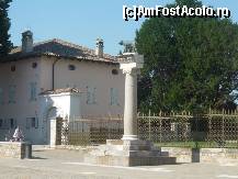 [P12] Aquileia - Bazilica Patriarhală. Copie a lupoaicei capitoline, simbolul Romei, aflată în faţa clopotniţei. » foto by Dragoș_MD
 - 
<span class="allrVoted glyphicon glyphicon-heart hidden" id="av222671"></span>
<a class="m-l-10 hidden" id="sv222671" onclick="voting_Foto_DelVot(,222671,9377)" role="button">șterge vot <span class="glyphicon glyphicon-remove"></span></a>
<a id="v9222671" class=" c-red"  onclick="voting_Foto_SetVot(222671)" role="button"><span class="glyphicon glyphicon-heart-empty"></span> <b>LIKE</b> = Votează poza</a> <img class="hidden"  id="f222671W9" src="/imagini/loader.gif" border="0" /><span class="AjErrMes hidden" id="e222671ErM"></span>