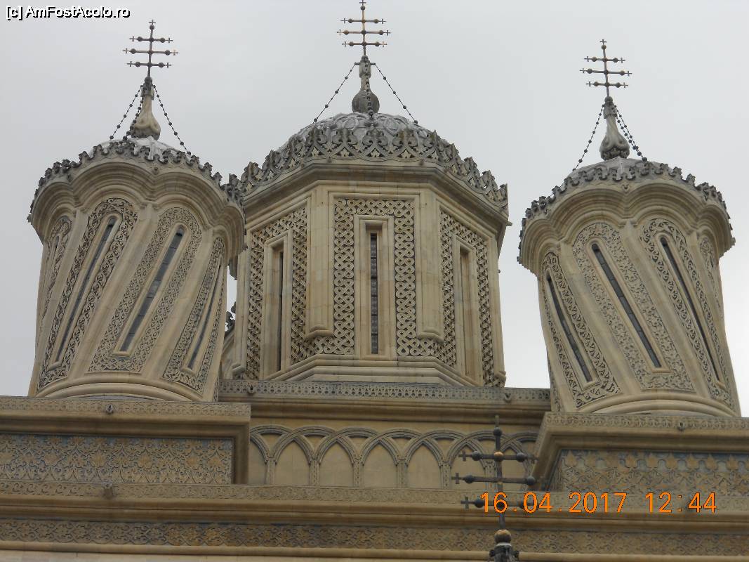 MÄƒnÄƒstirea ArgeÈ™ului Impresii MÄƒnÄƒstirea Curtea De ArgeÈ™ Curtea De Arges Amfostacolo