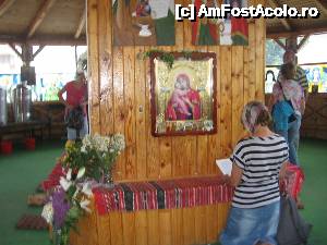 [P07] Rugăciune în aghiazmatar » foto by Michi
 - 
<span class="allrVoted glyphicon glyphicon-heart hidden" id="av501898"></span>
<a class="m-l-10 hidden" id="sv501898" onclick="voting_Foto_DelVot(,501898,9680)" role="button">șterge vot <span class="glyphicon glyphicon-remove"></span></a>
<a id="v9501898" class=" c-red"  onclick="voting_Foto_SetVot(501898)" role="button"><span class="glyphicon glyphicon-heart-empty"></span> <b>LIKE</b> = Votează poza</a> <img class="hidden"  id="f501898W9" src="/imagini/loader.gif" border="0" /><span class="AjErrMes hidden" id="e501898ErM"></span>