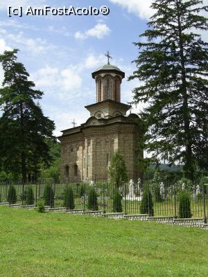 P04 [MAR-2016] Mănăstirea Cozia - Biserica bolniței 'giuvaerul secolului XVI de la Cozia'. 