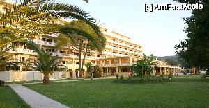 [P18] Messonghi Beach Hotel in Iulie 2012 - Cladirea principala a hptelului » foto by rlg
 - 
<span class="allrVoted glyphicon glyphicon-heart hidden" id="av336947"></span>
<a class="m-l-10 hidden" id="sv336947" onclick="voting_Foto_DelVot(,336947,9720)" role="button">șterge vot <span class="glyphicon glyphicon-remove"></span></a>
<a id="v9336947" class=" c-red"  onclick="voting_Foto_SetVot(336947)" role="button"><span class="glyphicon glyphicon-heart-empty"></span> <b>LIKE</b> = Votează poza</a> <img class="hidden"  id="f336947W9" src="/imagini/loader.gif" border="0" /><span class="AjErrMes hidden" id="e336947ErM"></span>