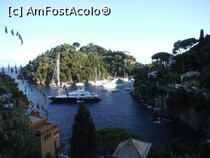 [P25] Intrarea în portul natural din Portofino » foto by icristis
 - 
<span class="allrVoted glyphicon glyphicon-heart hidden" id="av885599"></span>
<a class="m-l-10 hidden" id="sv885599" onclick="voting_Foto_DelVot(,885599,9802)" role="button">șterge vot <span class="glyphicon glyphicon-remove"></span></a>
<a id="v9885599" class=" c-red"  onclick="voting_Foto_SetVot(885599)" role="button"><span class="glyphicon glyphicon-heart-empty"></span> <b>LIKE</b> = Votează poza</a> <img class="hidden"  id="f885599W9" src="/imagini/loader.gif" border="0" /><span class="AjErrMes hidden" id="e885599ErM"></span>