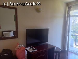 [P14] Imagine din cameră, sub tv era situat minifrigiderul » foto by mnn
 - 
<span class="allrVoted glyphicon glyphicon-heart hidden" id="av1494369"></span>
<a class="m-l-10 hidden" id="sv1494369" onclick="voting_Foto_DelVot(,1494369,9820)" role="button">șterge vot <span class="glyphicon glyphicon-remove"></span></a>
<a id="v91494369" class=" c-red"  onclick="voting_Foto_SetVot(1494369)" role="button"><span class="glyphicon glyphicon-heart-empty"></span> <b>LIKE</b> = Votează poza</a> <img class="hidden"  id="f1494369W9" src="/imagini/loader.gif" border="0" /><span class="AjErrMes hidden" id="e1494369ErM"></span>