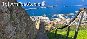 [P12] Gibraltar,treptele Charles V » foto by irinad
 - 
<span class="allrVoted glyphicon glyphicon-heart hidden" id="av1516137"></span>
<a class="m-l-10 hidden" id="sv1516137" onclick="voting_Foto_DelVot(,1516137,10280)" role="button">șterge vot <span class="glyphicon glyphicon-remove"></span></a>
<a id="v91516137" class=" c-red"  onclick="voting_Foto_SetVot(1516137)" role="button"><span class="glyphicon glyphicon-heart-empty"></span> <b>LIKE</b> = Votează poza</a> <img class="hidden"  id="f1516137W9" src="/imagini/loader.gif" border="0" /><span class="AjErrMes hidden" id="e1516137ErM"></span>