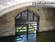 [P38] The Tower of London, Traitor's gate. » foto by Dragoș_MD
 - 
<span class="allrVoted glyphicon glyphicon-heart hidden" id="av225371"></span>
<a class="m-l-10 hidden" id="sv225371" onclick="voting_Foto_DelVot(,225371,10282)" role="button">șterge vot <span class="glyphicon glyphicon-remove"></span></a>
<a id="v9225371" class=" c-red"  onclick="voting_Foto_SetVot(225371)" role="button"><span class="glyphicon glyphicon-heart-empty"></span> <b>LIKE</b> = Votează poza</a> <img class="hidden"  id="f225371W9" src="/imagini/loader.gif" border="0" /><span class="AjErrMes hidden" id="e225371ErM"></span>