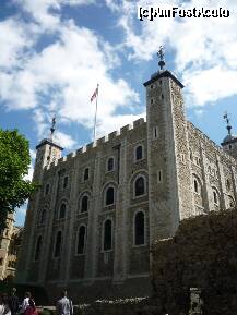 [P39] The Tower of London. The white tower, sau... turnul propriu-zis! De aproape un mileniu veghind asupra oraşului... » foto by Dragoș_MD
 - 
<span class="allrVoted glyphicon glyphicon-heart hidden" id="av225372"></span>
<a class="m-l-10 hidden" id="sv225372" onclick="voting_Foto_DelVot(,225372,10282)" role="button">șterge vot <span class="glyphicon glyphicon-remove"></span></a>
<a id="v9225372" class=" c-red"  onclick="voting_Foto_SetVot(225372)" role="button"><span class="glyphicon glyphicon-heart-empty"></span> <b>LIKE</b> = Votează poza</a> <img class="hidden"  id="f225372W9" src="/imagini/loader.gif" border="0" /><span class="AjErrMes hidden" id="e225372ErM"></span>