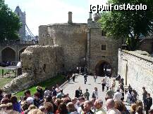 [P40] The Tower of London - aici se ţine al treilea discurs din turul ghidat. » foto by Dragoș_MD
 - 
<span class="allrVoted glyphicon glyphicon-heart hidden" id="av225373"></span>
<a class="m-l-10 hidden" id="sv225373" onclick="voting_Foto_DelVot(,225373,10282)" role="button">șterge vot <span class="glyphicon glyphicon-remove"></span></a>
<a id="v9225373" class=" c-red"  onclick="voting_Foto_SetVot(225373)" role="button"><span class="glyphicon glyphicon-heart-empty"></span> <b>LIKE</b> = Votează poza</a> <img class="hidden"  id="f225373W9" src="/imagini/loader.gif" border="0" /><span class="AjErrMes hidden" id="e225373ErM"></span>