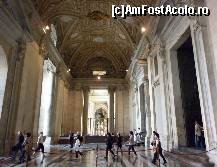 [P14] Vatican,Bazilica San Pietro - porticul de intrare(Atrium). În fundal se zărește vestibulul lui Charlemagne cu statuia ecvestră a primului împărat roman încoronat în bazilică » foto by mariana.olaru
 - 
<span class="allrVoted glyphicon glyphicon-heart hidden" id="av274643"></span>
<a class="m-l-10 hidden" id="sv274643" onclick="voting_Foto_DelVot(,274643,10398)" role="button">șterge vot <span class="glyphicon glyphicon-remove"></span></a>
<a id="v9274643" class=" c-red"  onclick="voting_Foto_SetVot(274643)" role="button"><span class="glyphicon glyphicon-heart-empty"></span> <b>LIKE</b> = Votează poza</a> <img class="hidden"  id="f274643W9" src="/imagini/loader.gif" border="0" /><span class="AjErrMes hidden" id="e274643ErM"></span>