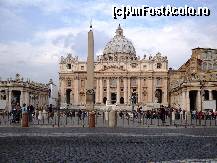 [P04] Vatican,prim plan cu Bazilica San Pietro și piața omonimă » foto by mariana.olaru
 - 
<span class="allrVoted glyphicon glyphicon-heart hidden" id="av274633"></span>
<a class="m-l-10 hidden" id="sv274633" onclick="voting_Foto_DelVot(,274633,10398)" role="button">șterge vot <span class="glyphicon glyphicon-remove"></span></a>
<a id="v9274633" class=" c-red"  onclick="voting_Foto_SetVot(274633)" role="button"><span class="glyphicon glyphicon-heart-empty"></span> <b>LIKE</b> = Votează poza</a> <img class="hidden"  id="f274633W9" src="/imagini/loader.gif" border="0" /><span class="AjErrMes hidden" id="e274633ErM"></span>