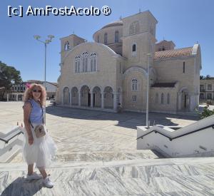 [P29] Langa Palatul Arhiepiscopal se afla Catedrala Apostolului Barnaba, fondatorul Bisericii Ciprului, care a fost finalizata in anul 2021. Este construita in stil arhitectural bizantin, caracterizat prin planul de tip „cruce inscrisa in patrat”. Interiorul catedralei este impodobit cu mozaicuri si fresce care ilustreaza viata si minunile lui Barnaba.  » foto by geani anto
 - 
<span class="allrVoted glyphicon glyphicon-heart hidden" id="av1537322"></span>
<a class="m-l-10 hidden" id="sv1537322" onclick="voting_Foto_DelVot(,1537322,10592)" role="button">șterge vot <span class="glyphicon glyphicon-remove"></span></a>
<a id="v91537322" class=" c-red"  onclick="voting_Foto_SetVot(1537322)" role="button"><span class="glyphicon glyphicon-heart-empty"></span> <b>LIKE</b> = Votează poza</a> <img class="hidden"  id="f1537322W9" src="/imagini/loader.gif" border="0" /><span class="AjErrMes hidden" id="e1537322ErM"></span>