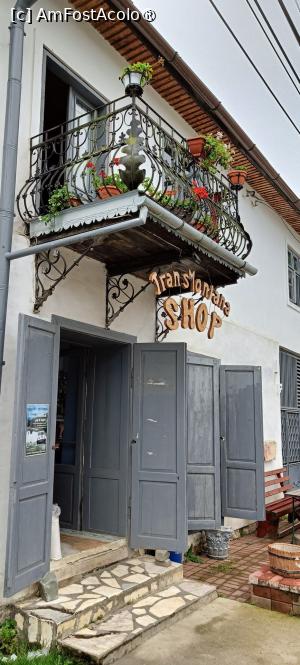 [P18] Un magazin cu suveniruri. » foto by tata123 🔱
 - 
<span class="allrVoted glyphicon glyphicon-heart hidden" id="av1510338"></span>
<a class="m-l-10 hidden" id="sv1510338" onclick="voting_Foto_DelVot(,1510338,10822)" role="button">șterge vot <span class="glyphicon glyphicon-remove"></span></a>
<a id="v91510338" class=" c-red"  onclick="voting_Foto_SetVot(1510338)" role="button"><span class="glyphicon glyphicon-heart-empty"></span> <b>LIKE</b> = Votează poza</a> <img class="hidden"  id="f1510338W9" src="/imagini/loader.gif" border="0" /><span class="AjErrMes hidden" id="e1510338ErM"></span>