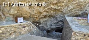 [P53] La intrare în peștera Katafyki, cutia în care se colectează cotizațiile vizitatorilor » foto by irinad
 - 
<span class="allrVoted glyphicon glyphicon-heart hidden" id="av1547590"></span>
<a class="m-l-10 hidden" id="sv1547590" onclick="voting_Foto_DelVot(,1547590,11293)" role="button">șterge vot <span class="glyphicon glyphicon-remove"></span></a>
<a id="v91547590" class=" c-red"  onclick="voting_Foto_SetVot(1547590)" role="button"><span class="glyphicon glyphicon-heart-empty"></span> <b>LIKE</b> = Votează poza</a> <img class="hidden"  id="f1547590W9" src="/imagini/loader.gif" border="0" /><span class="AjErrMes hidden" id="e1547590ErM"></span>
