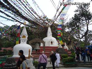 P02 [MAR-2014] intrarea catre stupa