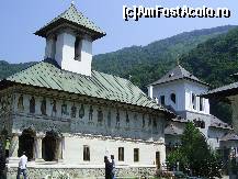P07 [JUL-2011] Manastirea Lainici - Biserica veche.