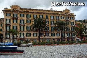 [P17] Santa Margherita Ligure - Hotelul Lido » foto by georgerizescu
 - 
<span class="allrVoted glyphicon glyphicon-heart hidden" id="av481119"></span>
<a class="m-l-10 hidden" id="sv481119" onclick="voting_Foto_DelVot(,481119,11696)" role="button">șterge vot <span class="glyphicon glyphicon-remove"></span></a>
<a id="v9481119" class=" c-red"  onclick="voting_Foto_SetVot(481119)" role="button"><span class="glyphicon glyphicon-heart-empty"></span> <b>LIKE</b> = Votează poza</a> <img class="hidden"  id="f481119W9" src="/imagini/loader.gif" border="0" /><span class="AjErrMes hidden" id="e481119ErM"></span>