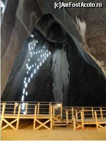 [P11] Salina Turda – în interior » foto by iccata
 - 
<span class="allrVoted glyphicon glyphicon-heart hidden" id="av455519"></span>
<a class="m-l-10 hidden" id="sv455519" onclick="voting_Foto_DelVot(,455519,11779)" role="button">șterge vot <span class="glyphicon glyphicon-remove"></span></a>
<a id="v9455519" class=" c-red"  onclick="voting_Foto_SetVot(455519)" role="button"><span class="glyphicon glyphicon-heart-empty"></span> <b>LIKE</b> = Votează poza</a> <img class="hidden"  id="f455519W9" src="/imagini/loader.gif" border="0" /><span class="AjErrMes hidden" id="e455519ErM"></span>