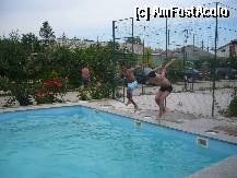 [P02] Piscina este chiar curata si apa calda. » foto by jokermen2001
 - 
<span class="allrVoted glyphicon glyphicon-heart hidden" id="av330744"></span>
<a class="m-l-10 hidden" id="sv330744" onclick="voting_Foto_DelVot(,330744,11784)" role="button">șterge vot <span class="glyphicon glyphicon-remove"></span></a>
<a id="v9330744" class=" c-red"  onclick="voting_Foto_SetVot(330744)" role="button"><span class="glyphicon glyphicon-heart-empty"></span> <b>LIKE</b> = Votează poza</a> <img class="hidden"  id="f330744W9" src="/imagini/loader.gif" border="0" /><span class="AjErrMes hidden" id="e330744ErM"></span>