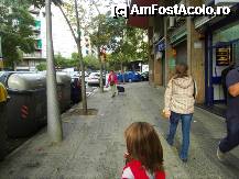 [P18] Prima impresie la intalnirea cu o strada din Barcelona. Multi copaci si multe semafoare :) O strada tipica din orasul nou. » foto by TraianS
 - 
<span class="allrVoted glyphicon glyphicon-heart hidden" id="av280925"></span>
<a class="m-l-10 hidden" id="sv280925" onclick="voting_Foto_DelVot(,280925,11796)" role="button">șterge vot <span class="glyphicon glyphicon-remove"></span></a>
<a id="v9280925" class=" c-red"  onclick="voting_Foto_SetVot(280925)" role="button"><span class="glyphicon glyphicon-heart-empty"></span> <b>LIKE</b> = Votează poza</a> <img class="hidden"  id="f280925W9" src="/imagini/loader.gif" border="0" /><span class="AjErrMes hidden" id="e280925ErM"></span>