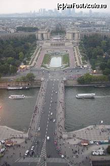 [P23] Palatul Chaillot, pe locul fostului palat Trocadero, iar, în zare, La Défense » foto by Ovidiu istorie
 - 
<span class="allrVoted glyphicon glyphicon-heart hidden" id="av316347"></span>
<a class="m-l-10 hidden" id="sv316347" onclick="voting_Foto_DelVot(,316347,11886)" role="button">șterge vot <span class="glyphicon glyphicon-remove"></span></a>
<a id="v9316347" class=" c-red"  onclick="voting_Foto_SetVot(316347)" role="button"><span class="glyphicon glyphicon-heart-empty"></span> <b>LIKE</b> = Votează poza</a> <img class="hidden"  id="f316347W9" src="/imagini/loader.gif" border="0" /><span class="AjErrMes hidden" id="e316347ErM"></span>