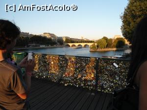 [P09] Ponts des Arts și lacătele sale.  » foto by mihaelavoicu
 - 
<span class="allrVoted glyphicon glyphicon-heart hidden" id="av1054511"></span>
<a class="m-l-10 hidden" id="sv1054511" onclick="voting_Foto_DelVot(,1054511,11886)" role="button">șterge vot <span class="glyphicon glyphicon-remove"></span></a>
<a id="v91054511" class=" c-red"  onclick="voting_Foto_SetVot(1054511)" role="button"><span class="glyphicon glyphicon-heart-empty"></span> <b>LIKE</b> = Votează poza</a> <img class="hidden"  id="f1054511W9" src="/imagini/loader.gif" border="0" /><span class="AjErrMes hidden" id="e1054511ErM"></span>