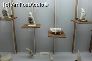 [P41] Insula Pico, Lajes do Pico, Museu dos Baleeiros, Gravuri și sculpturi pe dinți de balenă » foto by mprofeanu
 - 
<span class="allrVoted glyphicon glyphicon-heart hidden" id="av1008499"></span>
<a class="m-l-10 hidden" id="sv1008499" onclick="voting_Foto_DelVot(,1008499,12103)" role="button">șterge vot <span class="glyphicon glyphicon-remove"></span></a>
<a id="v91008499" class=" c-red"  onclick="voting_Foto_SetVot(1008499)" role="button"><span class="glyphicon glyphicon-heart-empty"></span> <b>LIKE</b> = Votează poza</a> <img class="hidden"  id="f1008499W9" src="/imagini/loader.gif" border="0" /><span class="AjErrMes hidden" id="e1008499ErM"></span>