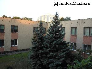 [P13] Hotel Kurortniy - Odesa. Vedere din balconul camerei 213. In plan indepartat, cladirile inalte din Piata 10 Aprilie.  » foto by iulianic
 - 
<span class="allrVoted glyphicon glyphicon-heart hidden" id="av353939"></span>
<a class="m-l-10 hidden" id="sv353939" onclick="voting_Foto_DelVot(,353939,12437)" role="button">șterge vot <span class="glyphicon glyphicon-remove"></span></a>
<a id="v9353939" class=" c-red"  onclick="voting_Foto_SetVot(353939)" role="button"><span class="glyphicon glyphicon-heart-empty"></span> <b>LIKE</b> = Votează poza</a> <img class="hidden"  id="f353939W9" src="/imagini/loader.gif" border="0" /><span class="AjErrMes hidden" id="e353939ErM"></span>