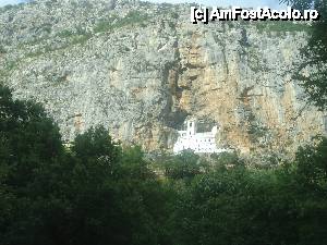P23 [JUL-2012] 'Drumul prin Muntenegru' / manastirea Ostrog vazuta de la distanta
