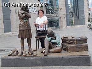 [P41] Skopje, Monumentul dedicat copiilor evrei deportați din Macedonia în 1943, în fundal este Centrul Memorial al Holocaustului pentru Evreii din Macedonia » foto by mprofeanu
 - 
<span class="allrVoted glyphicon glyphicon-heart hidden" id="av1532600"></span>
<a class="m-l-10 hidden" id="sv1532600" onclick="voting_Foto_DelVot(,1532600,12619)" role="button">șterge vot <span class="glyphicon glyphicon-remove"></span></a>
<a id="v91532600" class=" c-red"  onclick="voting_Foto_SetVot(1532600)" role="button"><span class="glyphicon glyphicon-heart-empty"></span> <b>LIKE</b> = Votează poza</a> <img class="hidden"  id="f1532600W9" src="/imagini/loader.gif" border="0" /><span class="AjErrMes hidden" id="e1532600ErM"></span>