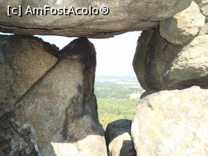 [P04] prin fereastra se vede Valea Regilor Traci » foto by buterfly*
 - 
<span class="allrVoted glyphicon glyphicon-heart hidden" id="av856900"></span>
<a class="m-l-10 hidden" id="sv856900" onclick="voting_Foto_DelVot(,856900,12753)" role="button">șterge vot <span class="glyphicon glyphicon-remove"></span></a>
<a id="v9856900" class=" c-red"  onclick="voting_Foto_SetVot(856900)" role="button"><span class="glyphicon glyphicon-heart-empty"></span> <b>LIKE</b> = Votează poza</a> <img class="hidden"  id="f856900W9" src="/imagini/loader.gif" border="0" /><span class="AjErrMes hidden" id="e856900ErM"></span>