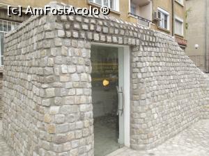 [P37] Intrare în Vila Romană » foto by irinad
 - 
<span class="allrVoted glyphicon glyphicon-heart hidden" id="av856551"></span>
<a class="m-l-10 hidden" id="sv856551" onclick="voting_Foto_DelVot(,856551,12753)" role="button">șterge vot <span class="glyphicon glyphicon-remove"></span></a>
<a id="v9856551" class=" c-red"  onclick="voting_Foto_SetVot(856551)" role="button"><span class="glyphicon glyphicon-heart-empty"></span> <b>LIKE</b> = Votează poza</a> <img class="hidden"  id="f856551W9" src="/imagini/loader.gif" border="0" /><span class="AjErrMes hidden" id="e856551ErM"></span>