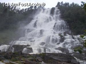 [P07] Cascada Twindefossen » foto by marius gaudi*
 - 
<span class="allrVoted glyphicon glyphicon-heart hidden" id="av808423"></span>
<a class="m-l-10 hidden" id="sv808423" onclick="voting_Foto_DelVot(,808423,12754)" role="button">șterge vot <span class="glyphicon glyphicon-remove"></span></a>
<a id="v9808423" class=" c-red"  onclick="voting_Foto_SetVot(808423)" role="button"><span class="glyphicon glyphicon-heart-empty"></span> <b>LIKE</b> = Votează poza</a> <img class="hidden"  id="f808423W9" src="/imagini/loader.gif" border="0" /><span class="AjErrMes hidden" id="e808423ErM"></span>