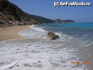 [P51] Lefkada - Plaja Pefkoulia.  » foto by iulianic
 - 
<span class="allrVoted glyphicon glyphicon-heart hidden" id="av488720"></span>
<a class="m-l-10 hidden" id="sv488720" onclick="voting_Foto_DelVot(,488720,12776)" role="button">șterge vot <span class="glyphicon glyphicon-remove"></span></a>
<a id="v9488720" class=" c-red"  onclick="voting_Foto_SetVot(488720)" role="button"><span class="glyphicon glyphicon-heart-empty"></span> <b>LIKE</b> = Votează poza</a> <img class="hidden"  id="f488720W9" src="/imagini/loader.gif" border="0" /><span class="AjErrMes hidden" id="e488720ErM"></span>