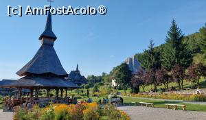 [P15] Altarul de vară, prăznicarul și casa voievodală » foto by Carmen Ion
 - 
<span class="allrVoted glyphicon glyphicon-heart hidden" id="av1462683"></span>
<a class="m-l-10 hidden" id="sv1462683" onclick="voting_Foto_DelVot(,1462683,12832)" role="button">șterge vot <span class="glyphicon glyphicon-remove"></span></a>
<a id="v91462683" class=" c-red"  onclick="voting_Foto_SetVot(1462683)" role="button"><span class="glyphicon glyphicon-heart-empty"></span> <b>LIKE</b> = Votează poza</a> <img class="hidden"  id="f1462683W9" src="/imagini/loader.gif" border="0" /><span class="AjErrMes hidden" id="e1462683ErM"></span>