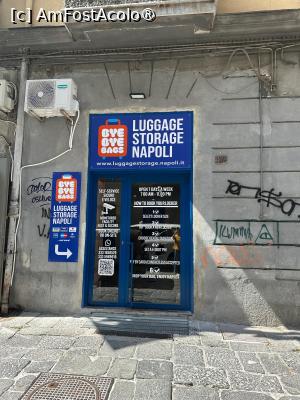 [P28] Bye Bye Luggage, Napoli » foto by MaraMura
 - 
<span class="allrVoted glyphicon glyphicon-heart hidden" id="av1489043"></span>
<a class="m-l-10 hidden" id="sv1489043" onclick="voting_Foto_DelVot(,1489043,13144)" role="button">șterge vot <span class="glyphicon glyphicon-remove"></span></a>
<a id="v91489043" class=" c-red"  onclick="voting_Foto_SetVot(1489043)" role="button"><span class="glyphicon glyphicon-heart-empty"></span> <b>LIKE</b> = Votează poza</a> <img class="hidden"  id="f1489043W9" src="/imagini/loader.gif" border="0" /><span class="AjErrMes hidden" id="e1489043ErM"></span>