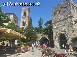 [P36] Ravello, Villa Rufolo » foto by MaraMura
 - 
<span class="allrVoted glyphicon glyphicon-heart hidden" id="av1489051"></span>
<a class="m-l-10 hidden" id="sv1489051" onclick="voting_Foto_DelVot(,1489051,13144)" role="button">șterge vot <span class="glyphicon glyphicon-remove"></span></a>
<a id="v91489051" class=" c-red"  onclick="voting_Foto_SetVot(1489051)" role="button"><span class="glyphicon glyphicon-heart-empty"></span> <b>LIKE</b> = Votează poza</a> <img class="hidden"  id="f1489051W9" src="/imagini/loader.gif" border="0" /><span class="AjErrMes hidden" id="e1489051ErM"></span>