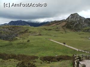 [P39] Traseu în Lagos de Covadonga » foto by Marius 72
 - 
<span class="allrVoted glyphicon glyphicon-heart hidden" id="av1427595"></span>
<a class="m-l-10 hidden" id="sv1427595" onclick="voting_Foto_DelVot(,1427595,13148)" role="button">șterge vot <span class="glyphicon glyphicon-remove"></span></a>
<a id="v91427595" class=" c-red"  onclick="voting_Foto_SetVot(1427595)" role="button"><span class="glyphicon glyphicon-heart-empty"></span> <b>LIKE</b> = Votează poza</a> <img class="hidden"  id="f1427595W9" src="/imagini/loader.gif" border="0" /><span class="AjErrMes hidden" id="e1427595ErM"></span>