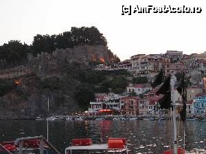 P12 [JUL-2012] Castelul din Parga vazut din port
