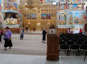 [P41] Catedrala Episcopală Sfânta Vineri din Zalău - naosul » foto by mariana.olaru
 - 
<span class="allrVoted glyphicon glyphicon-heart hidden" id="av395635"></span>
<a class="m-l-10 hidden" id="sv395635" onclick="voting_Foto_DelVot(,395635,13499)" role="button">șterge vot <span class="glyphicon glyphicon-remove"></span></a>
<a id="v9395635" class=" c-red"  onclick="voting_Foto_SetVot(395635)" role="button"><span class="glyphicon glyphicon-heart-empty"></span> <b>LIKE</b> = Votează poza</a> <img class="hidden"  id="f395635W9" src="/imagini/loader.gif" border="0" /><span class="AjErrMes hidden" id="e395635ErM"></span>