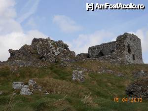 [P14] Irlanda - Dunamase Castle; ruinele castelului vazute din curtea interioara.  » foto by Diaura*
 - 
<span class="allrVoted glyphicon glyphicon-heart hidden" id="av440220"></span>
<a class="m-l-10 hidden" id="sv440220" onclick="voting_Foto_DelVot(,440220,13555)" role="button">șterge vot <span class="glyphicon glyphicon-remove"></span></a>
<a id="v9440220" class=" c-red"  onclick="voting_Foto_SetVot(440220)" role="button"><span class="glyphicon glyphicon-heart-empty"></span> <b>LIKE</b> = Votează poza</a> <img class="hidden"  id="f440220W9" src="/imagini/loader.gif" border="0" /><span class="AjErrMes hidden" id="e440220ErM"></span>