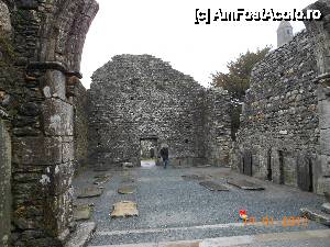 [P16] Parcul Naţional Glendalough, complexul monahal Glendalough, ruinele catedralei.  » foto by Diaura*
 - 
<span class="allrVoted glyphicon glyphicon-heart hidden" id="av411637"></span>
<a class="m-l-10 hidden" id="sv411637" onclick="voting_Foto_DelVot(,411637,13899)" role="button">șterge vot <span class="glyphicon glyphicon-remove"></span></a>
<a id="v9411637" class=" c-red"  onclick="voting_Foto_SetVot(411637)" role="button"><span class="glyphicon glyphicon-heart-empty"></span> <b>LIKE</b> = Votează poza</a> <img class="hidden"  id="f411637W9" src="/imagini/loader.gif" border="0" /><span class="AjErrMes hidden" id="e411637ErM"></span>
