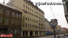 [P01] Vedere de pe Ottakringer Straße, pe care se află hotelul Exe » foto by Costi
 - 
<span class="allrVoted glyphicon glyphicon-heart hidden" id="av411999"></span>
<a class="m-l-10 hidden" id="sv411999" onclick="voting_Foto_DelVot(,411999,13929)" role="button">șterge vot <span class="glyphicon glyphicon-remove"></span></a>
<a id="v9411999" class=" c-red"  onclick="voting_Foto_SetVot(411999)" role="button"><span class="glyphicon glyphicon-heart-empty"></span> <b>LIKE</b> = Votează poza</a> <img class="hidden"  id="f411999W9" src="/imagini/loader.gif" border="0" /><span class="AjErrMes hidden" id="e411999ErM"></span>