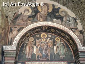 [P16] Mănăstire Gračanica, Biserica Adormirea Maicii Domnului, Pronaosul, Pictura de deasupra Ușii de intrare în Pronaos » foto by mprofeanu
 - 
<span class="allrVoted glyphicon glyphicon-heart hidden" id="av1544771"></span>
<a class="m-l-10 hidden" id="sv1544771" onclick="voting_Foto_DelVot(,1544771,13973)" role="button">șterge vot <span class="glyphicon glyphicon-remove"></span></a>
<a id="v91544771" class=" c-red"  onclick="voting_Foto_SetVot(1544771)" role="button"><span class="glyphicon glyphicon-heart-empty"></span> <b>LIKE</b> = Votează poza</a> <img class="hidden"  id="f1544771W9" src="/imagini/loader.gif" border="0" /><span class="AjErrMes hidden" id="e1544771ErM"></span>