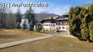 [P20] Manastirea si insula Ostrov » foto by vlado2
 - 
<span class="allrVoted glyphicon glyphicon-heart hidden" id="av1523713"></span>
<a class="m-l-10 hidden" id="sv1523713" onclick="voting_Foto_DelVot(,1523713,14154)" role="button">șterge vot <span class="glyphicon glyphicon-remove"></span></a>
<a id="v91523713" class=" c-red"  onclick="voting_Foto_SetVot(1523713)" role="button"><span class="glyphicon glyphicon-heart-empty"></span> <b>LIKE</b> = Votează poza</a> <img class="hidden"  id="f1523713W9" src="/imagini/loader.gif" border="0" /><span class="AjErrMes hidden" id="e1523713ErM"></span>