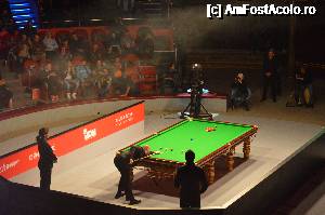 [P06] 'Frame one. Stuart Bingham to break'. Sala a amuțit.  » foto by ariciu
 - 
<span class="allrVoted glyphicon glyphicon-heart hidden" id="av693454"></span>
<a class="m-l-10 hidden" id="sv693454" onclick="voting_Foto_DelVot(,693454,14175)" role="button">șterge vot <span class="glyphicon glyphicon-remove"></span></a>
<a id="v9693454" class=" c-red"  onclick="voting_Foto_SetVot(693454)" role="button"><span class="glyphicon glyphicon-heart-empty"></span> <b>LIKE</b> = Votează poza</a> <img class="hidden"  id="f693454W9" src="/imagini/loader.gif" border="0" /><span class="AjErrMes hidden" id="e693454ErM"></span>